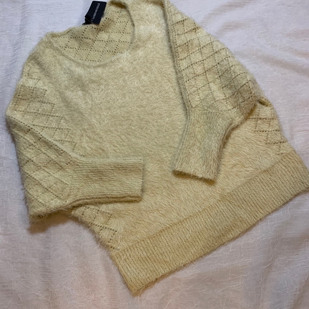Lauren Michelle light yellow sweater